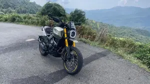 Moto Morini SEIEMMEZZO SCR (2022 - 26)  (10)