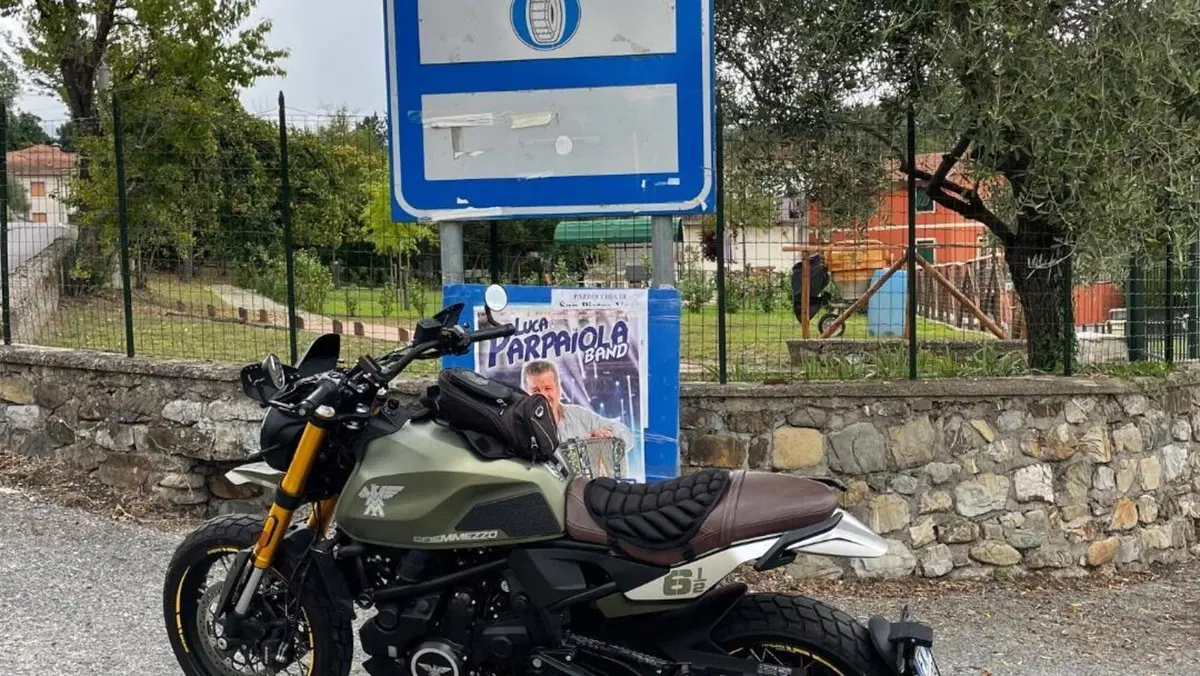 Moto Morini SEIEMMEZZO SCR (2022 - 26)  (12)