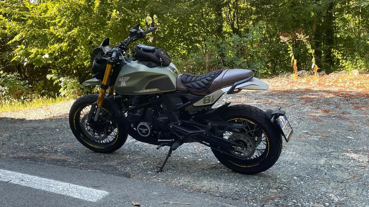 Moto Morini SEIEMMEZZO SCR (2022 - 26)  (16)