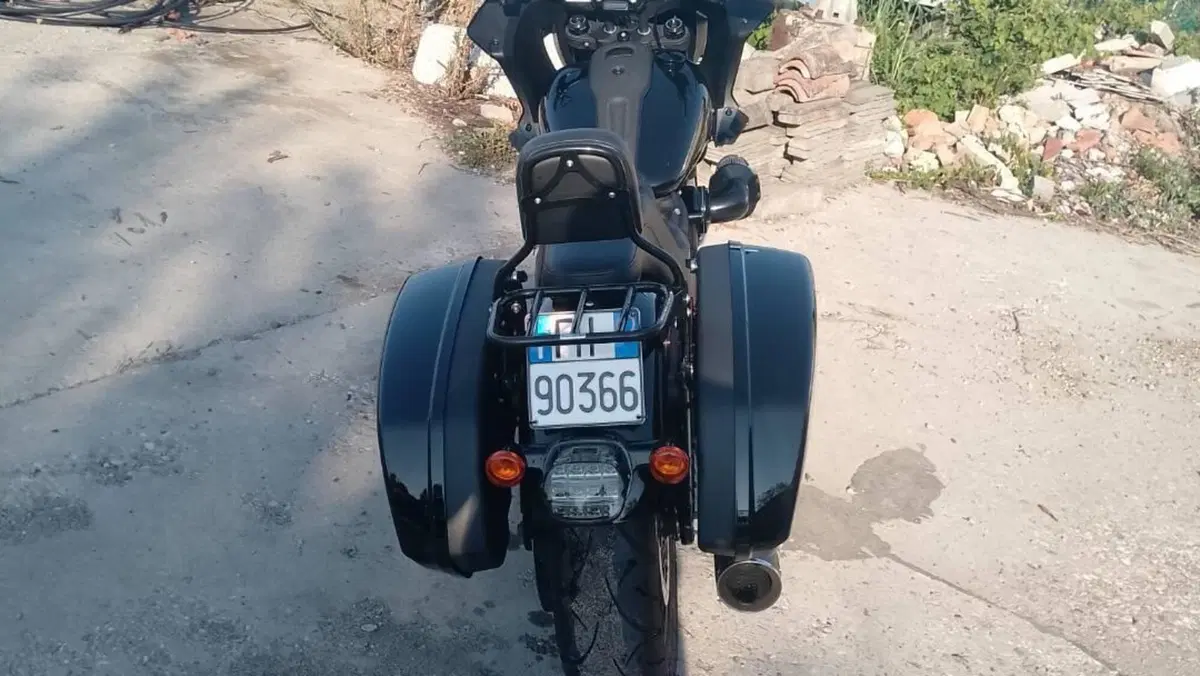 Harley-Davidson Low Rider ST (2022 - 24)  (10)