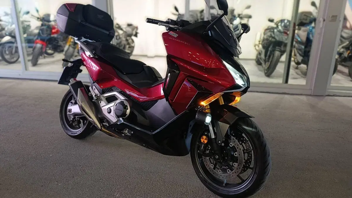 Honda Forza 750 DCT Urban (2021 - 24)  (3)
