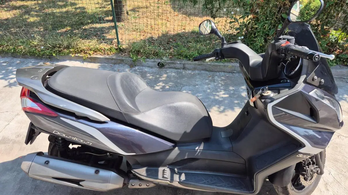 Kymco Downtown 300i ABS (2009 - 17)  (2)