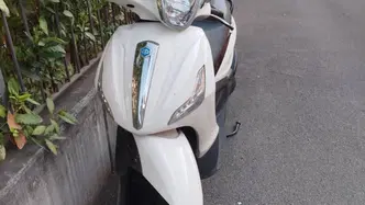 Piaggio Beverly 300 ABS-ASR (2021 - 25)