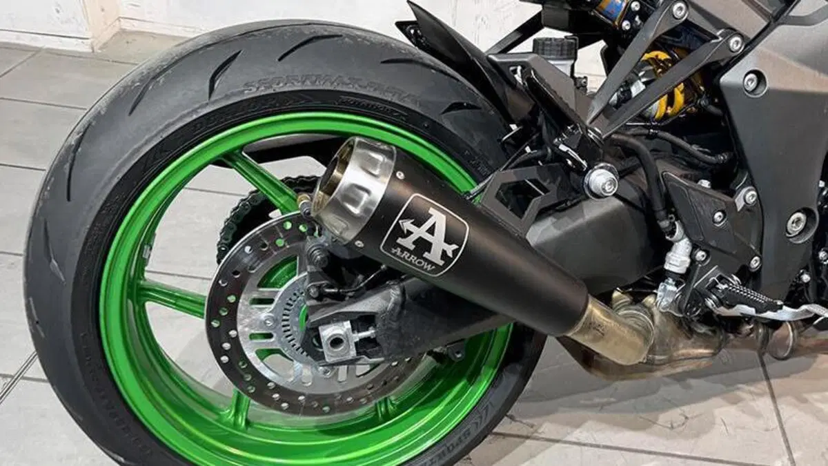 Kawasaki Z 1100 SE (2026)  (6)