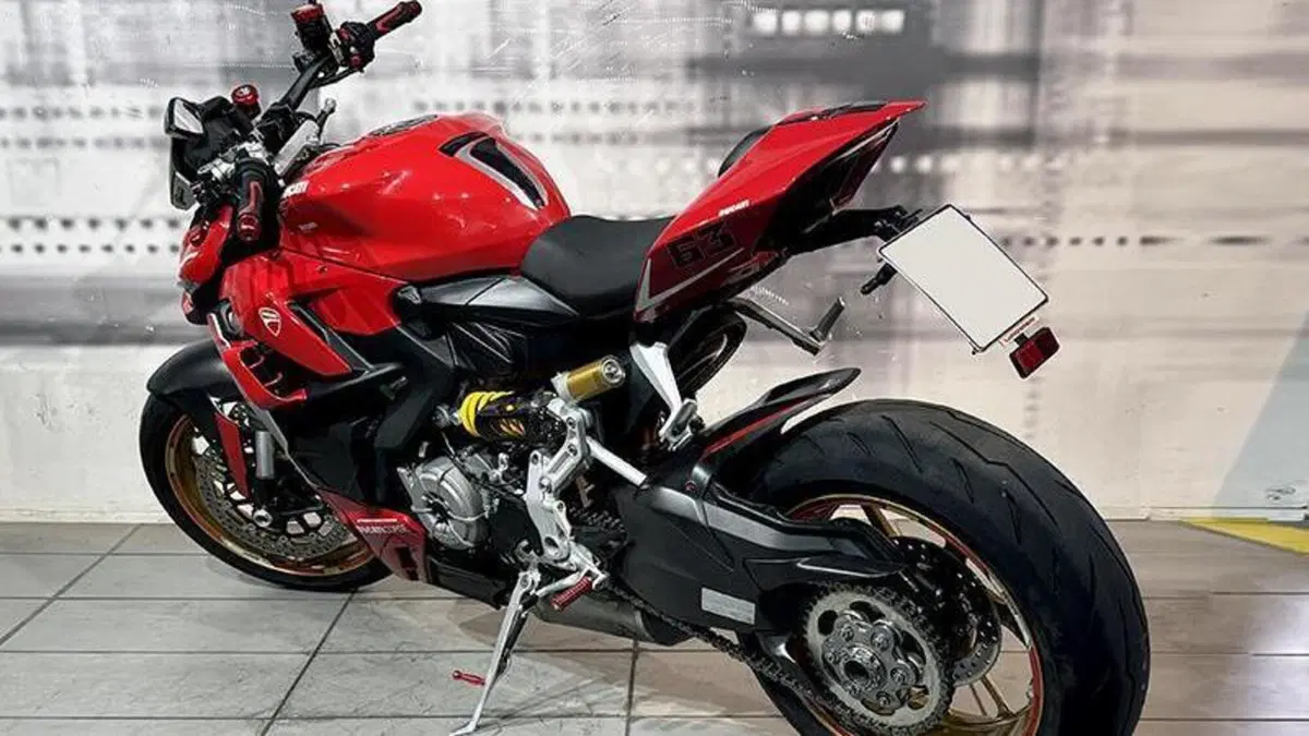 Ducati Streetfighter V2 (2022 - 24)  (2)