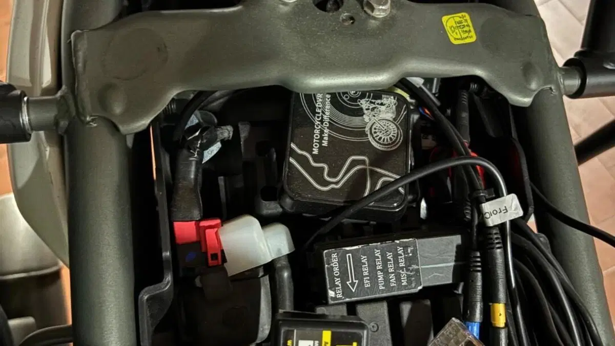 Royal Enfield Himalayan 450 Tubeless (2024 - 26)  (8)