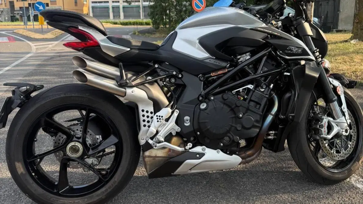 MV Agusta Brutale 1000 RS (2022 - 26)  (3)
