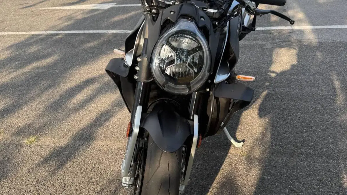MV Agusta Brutale 1000 RS (2022 - 26)  (4)