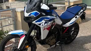 Honda Africa Twin CRF 1100L ES (2024 - 26)  (3)