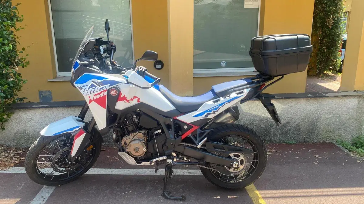 Honda Africa Twin CRF 1100L ES (2024 - 26)  (7)