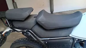 Royal Enfield Himalayan 411 (2017 - 20)  (7)