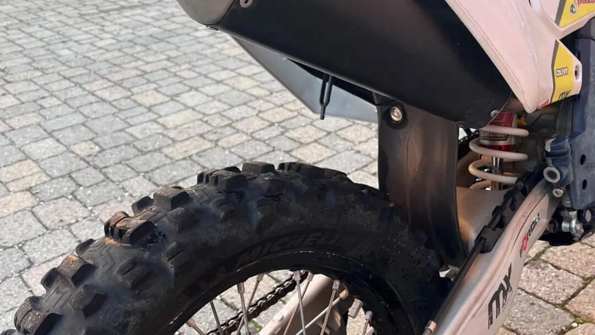 Husqvarna TE 250 (2024)  (8)