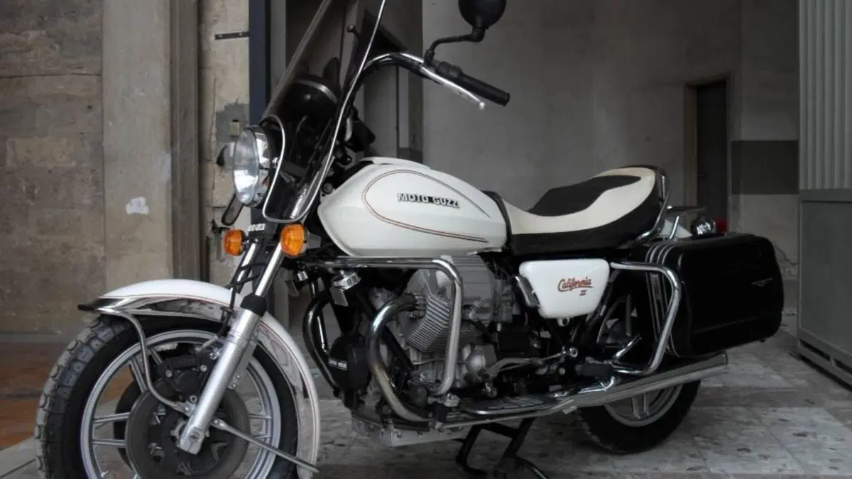 Moto Guzzi   (3)