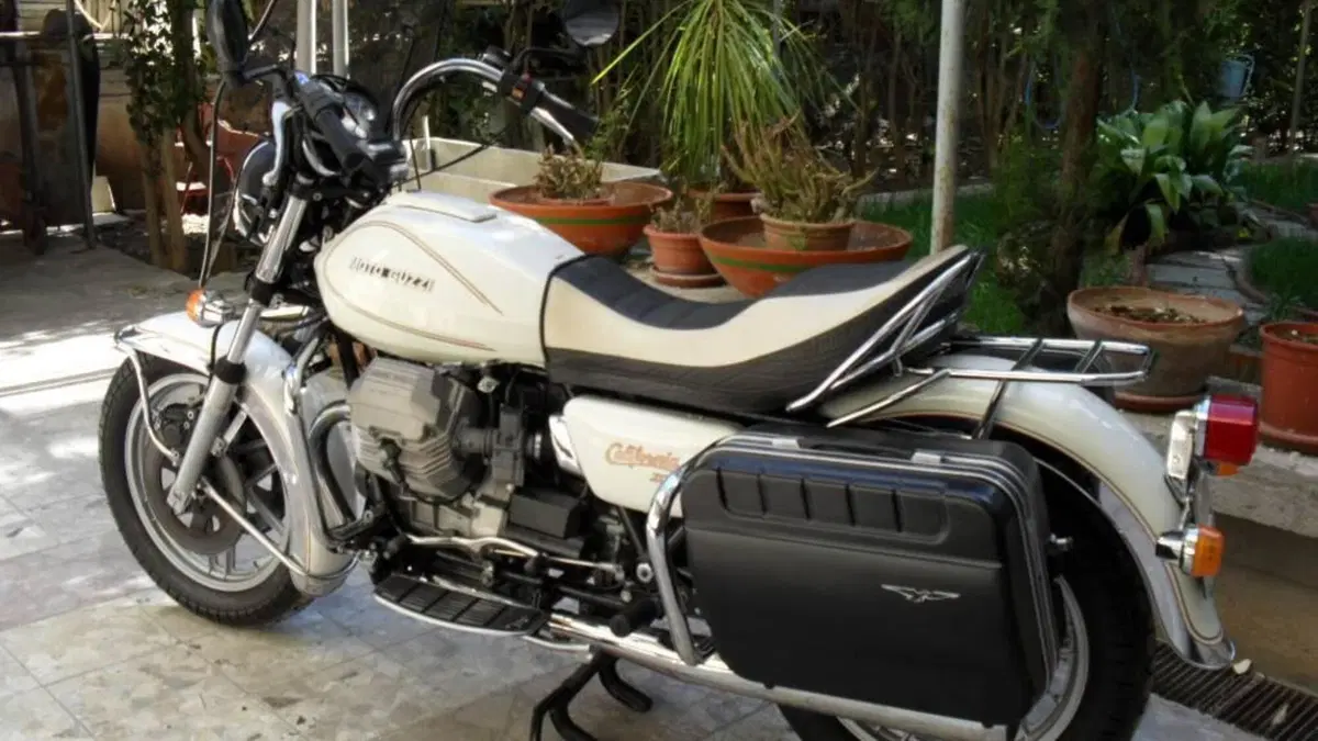 Moto Guzzi   (8)