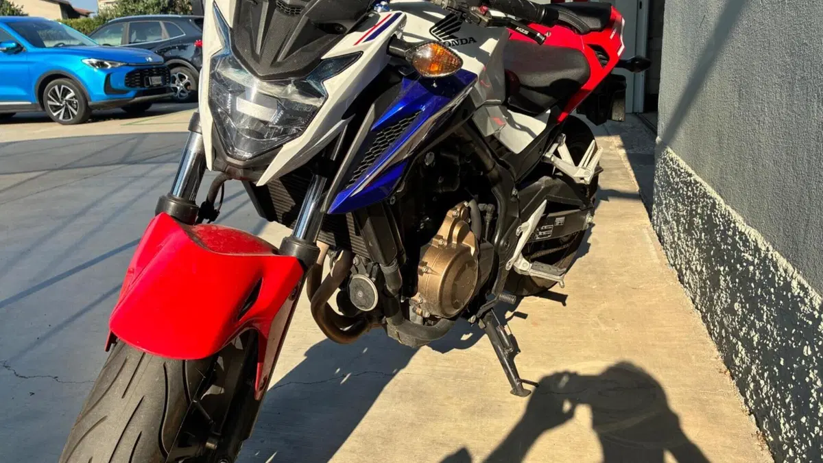 Honda CB 500 F ABS (2016)  (2)