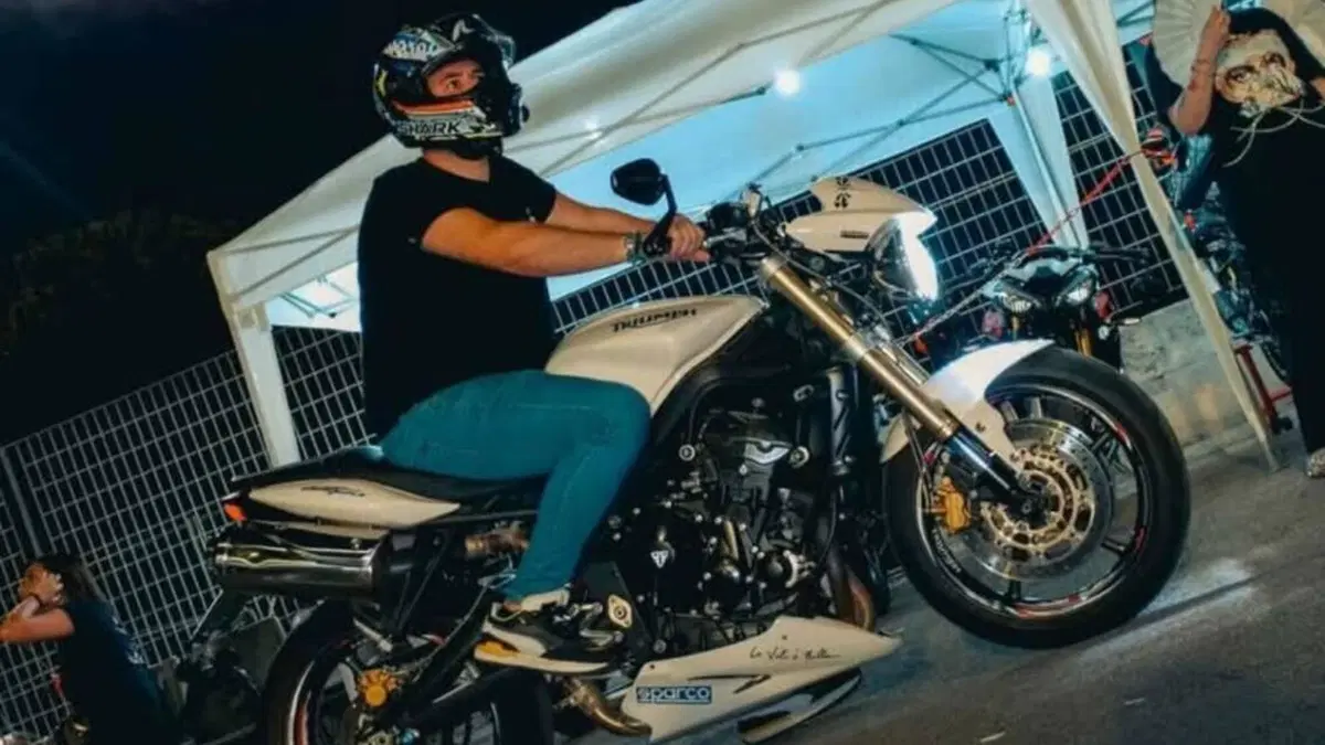 Triumph Street Triple (2007 - 12)  (8)