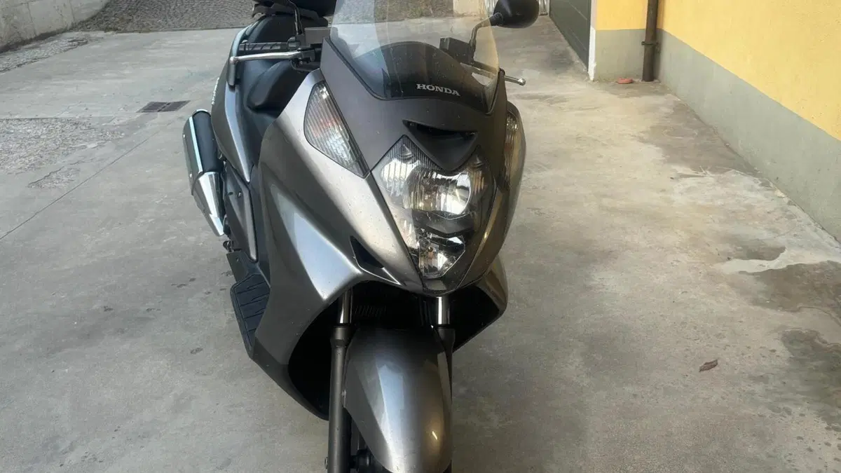 Honda Silver Wing 400 (2006 - 09)  (2)