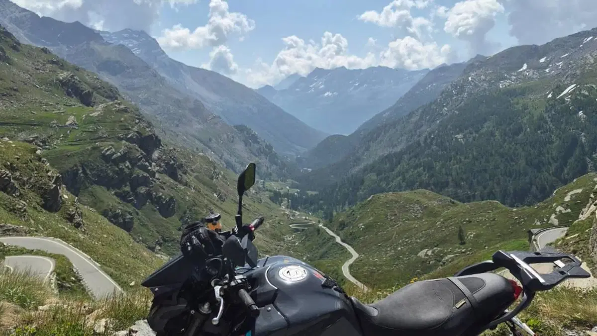 Yamaha MT-09 (2021 - 23)  (2)