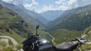 Yamaha MT-09 (2021 - 23)  (2)