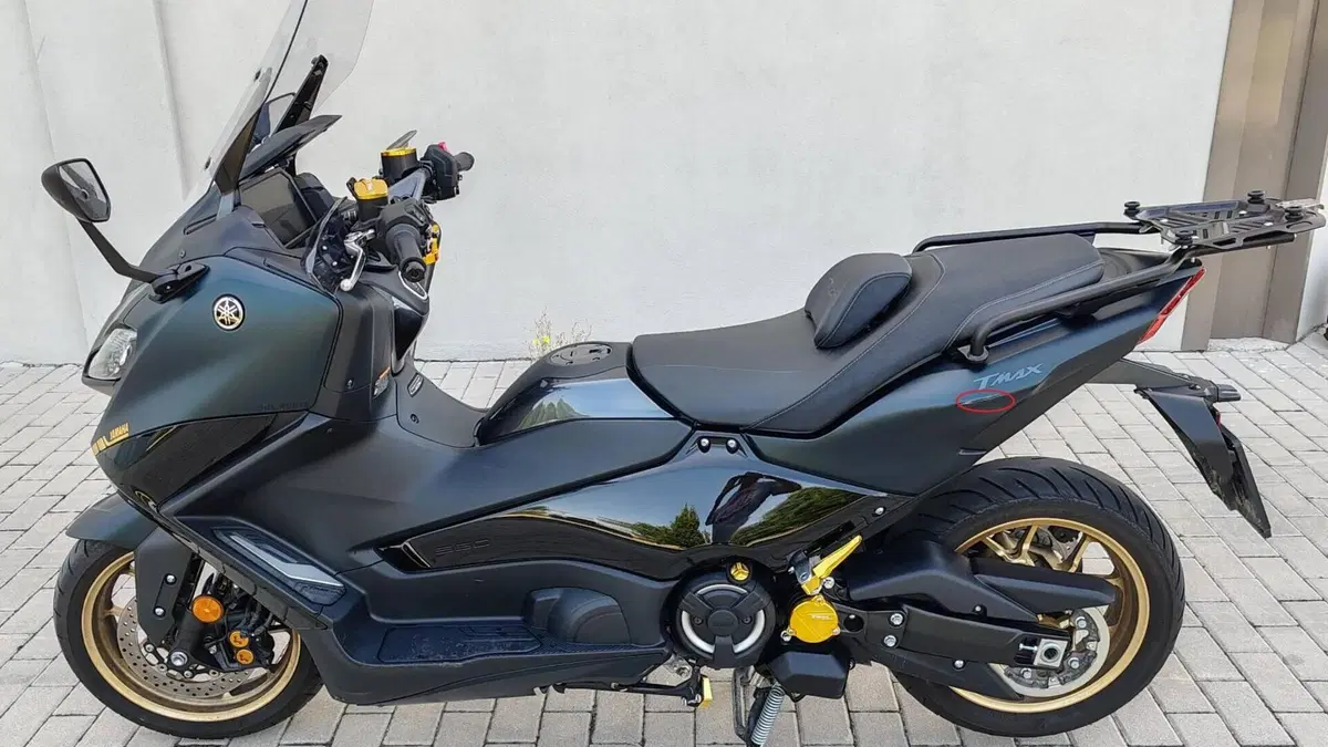 Yamaha T-Max 560 Tech Max (2022 - 24)  (3)