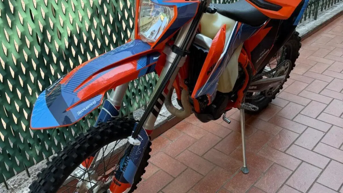 KTM 350 EXC-F (2023)  (2)