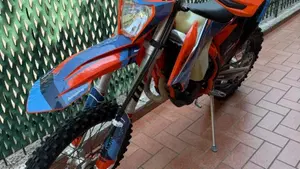 KTM 350 EXC-F (2023)  (2)