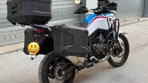 Honda Africa Twin CRF 1100L DCT (2020 - 21)  (3)