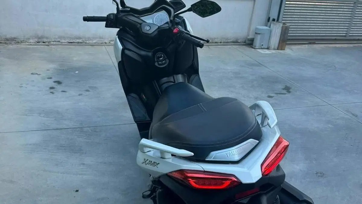 Yamaha X-Max 300 ABS (2017 - 20)  (2)