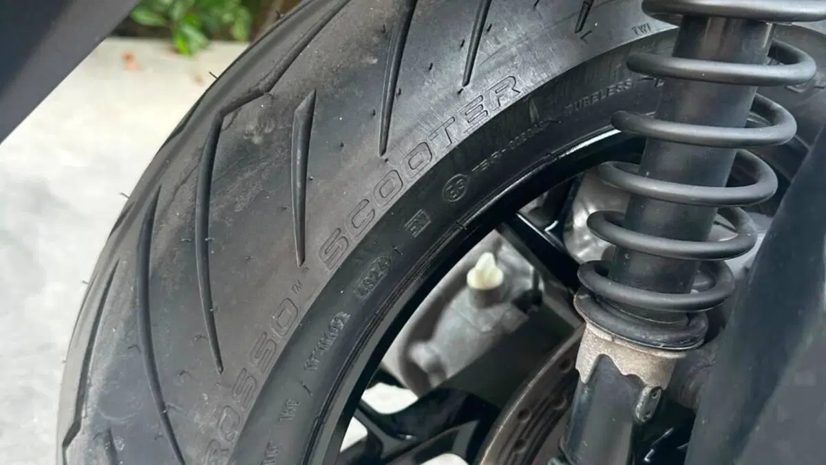 Yamaha X-Max 300 ABS (2017 - 20)  (6)