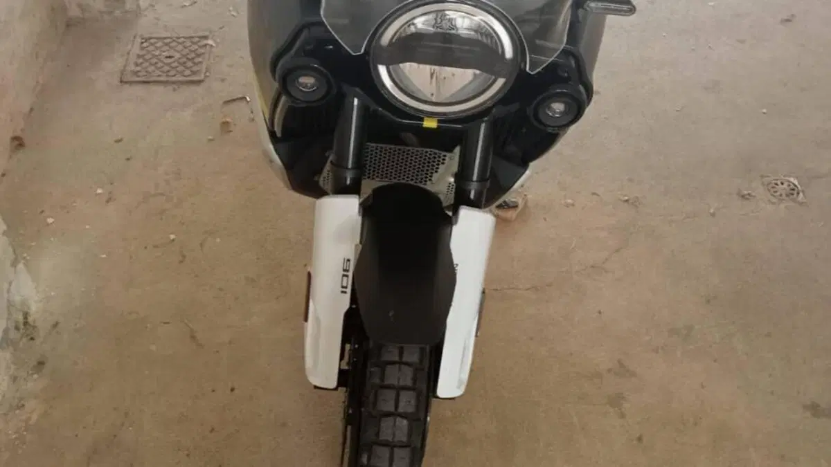 Husqvarna Norden 901 (2022 - 26) 