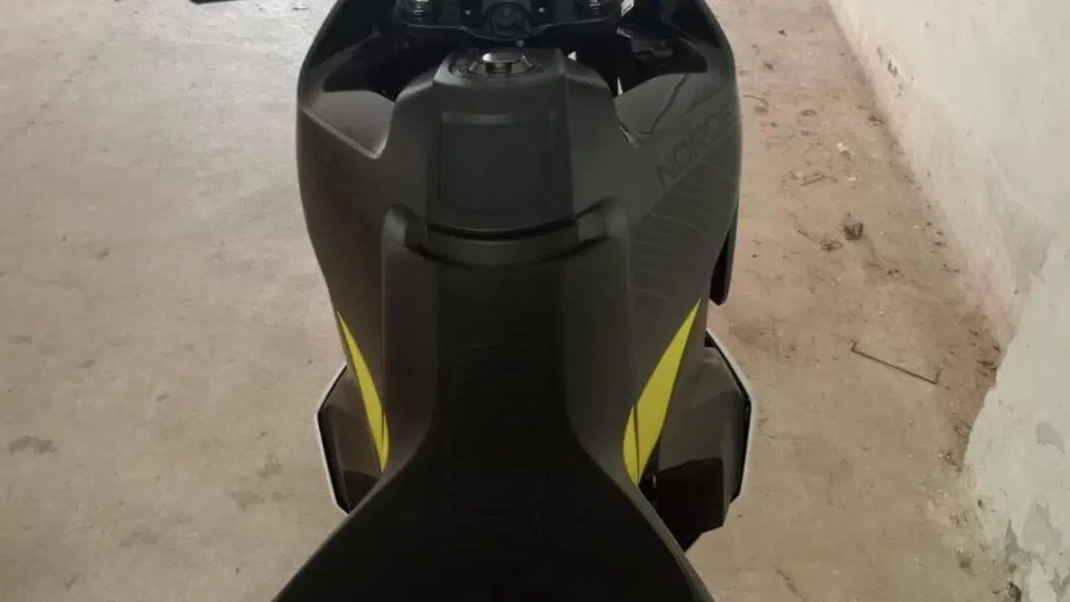 Husqvarna Norden 901 (2022 - 26)  (7)