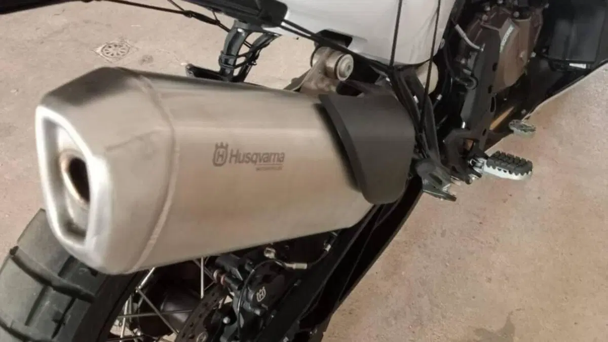 Husqvarna Norden 901 (2022 - 26)  (8)
