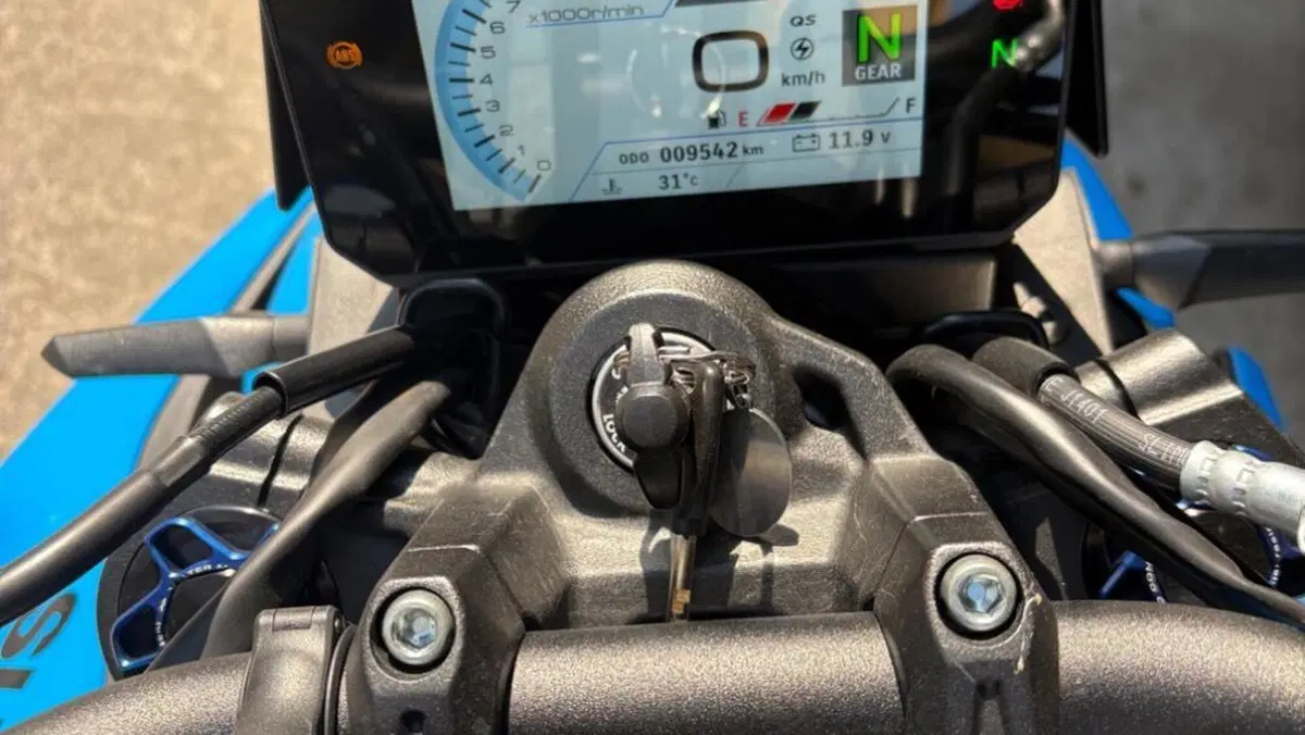 Suzuki GSX-8S (2023 - 24)  (5)