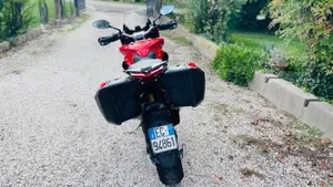 MV Agusta Turismo Veloce 800 (2014 - 16)  (3)