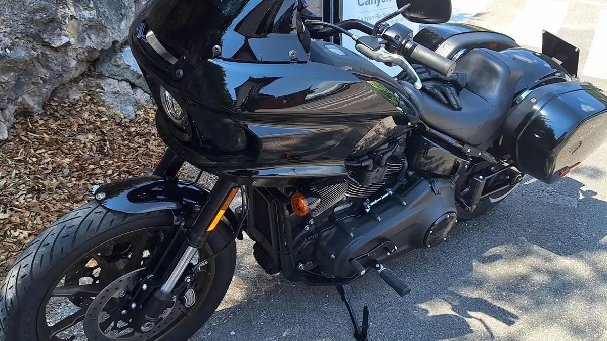 Harley-Davidson Low Rider ST (2022 - 24) 