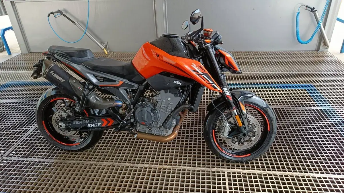 KTM 790 Duke L (2023 - 24)  (2)