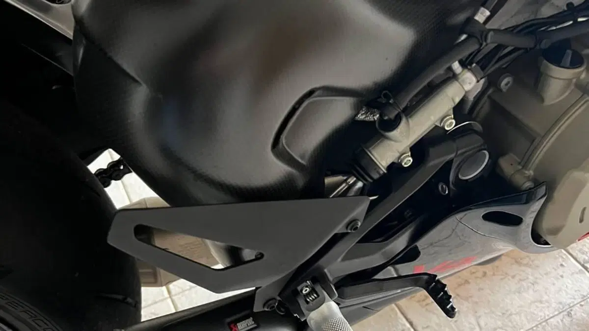Ducati Panigale V4 S (2022 - 24)  (6)
