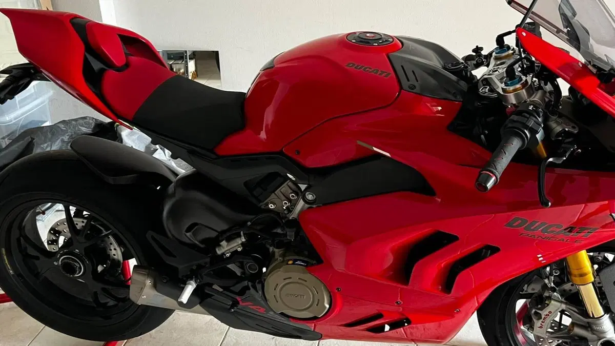 Ducati Panigale V4 S (2022 - 24)  (10)