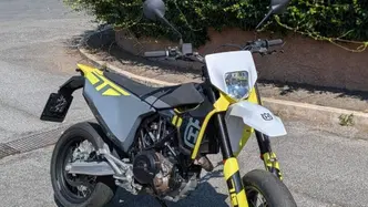 Husqvarna 701 Supermoto (2023 - 25) usata