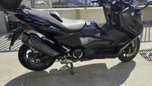 Yamaha T-Max 560 Tech Max (2022 - 24)  (3)