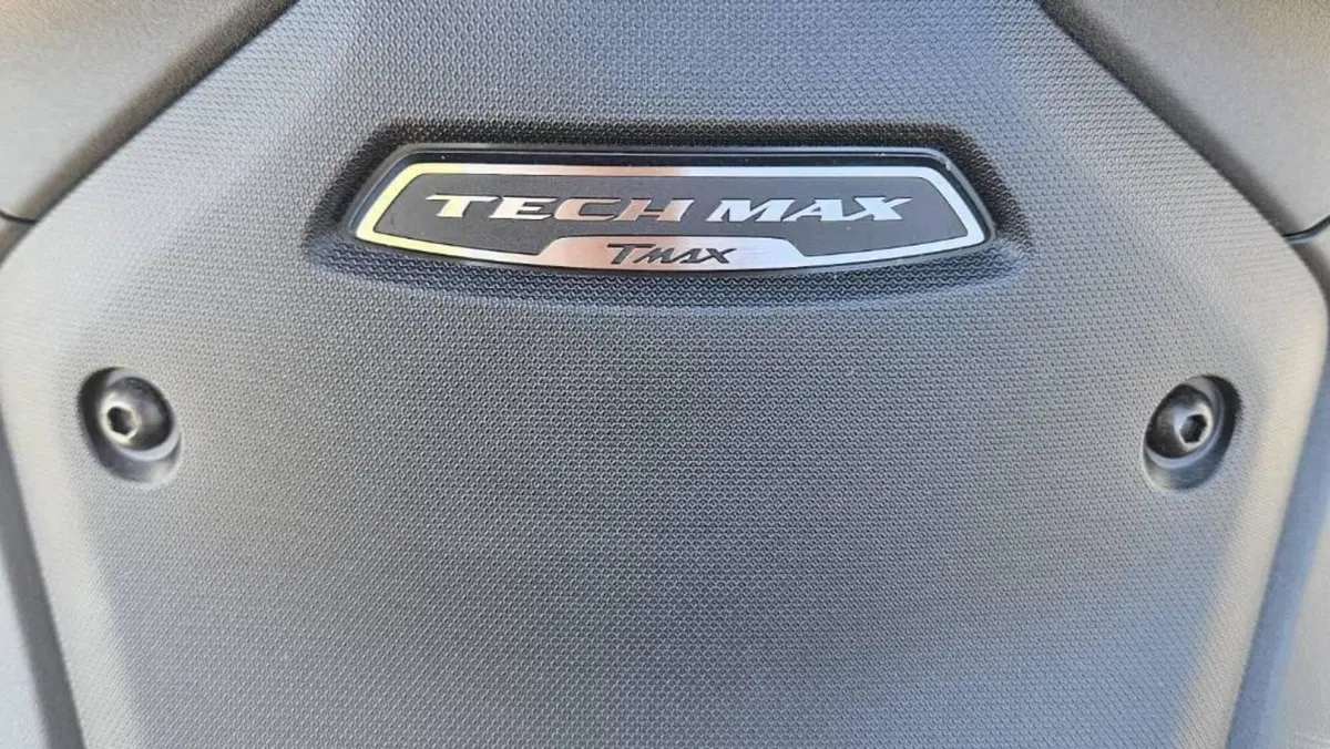 Yamaha T-Max 560 Tech Max (2022 - 24)  (8)