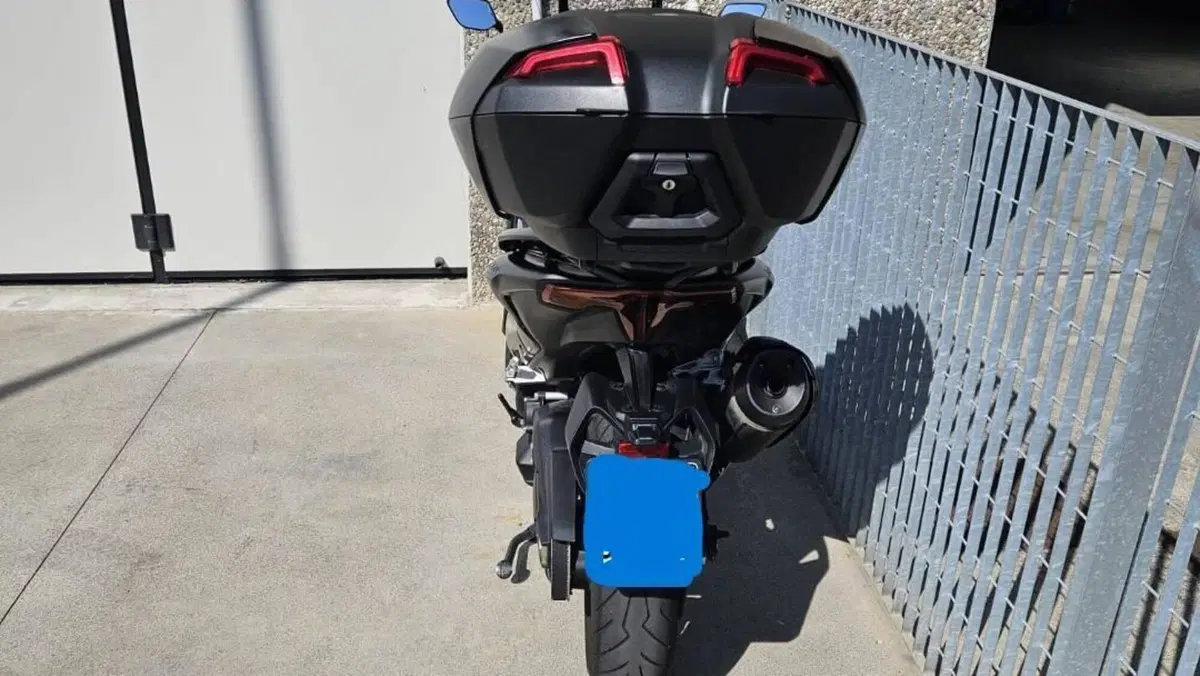Yamaha T-Max 560 Tech Max (2022 - 24)  (11)