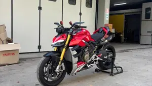Ducati Streetfighter V4 1100 S (2021 - 22) 