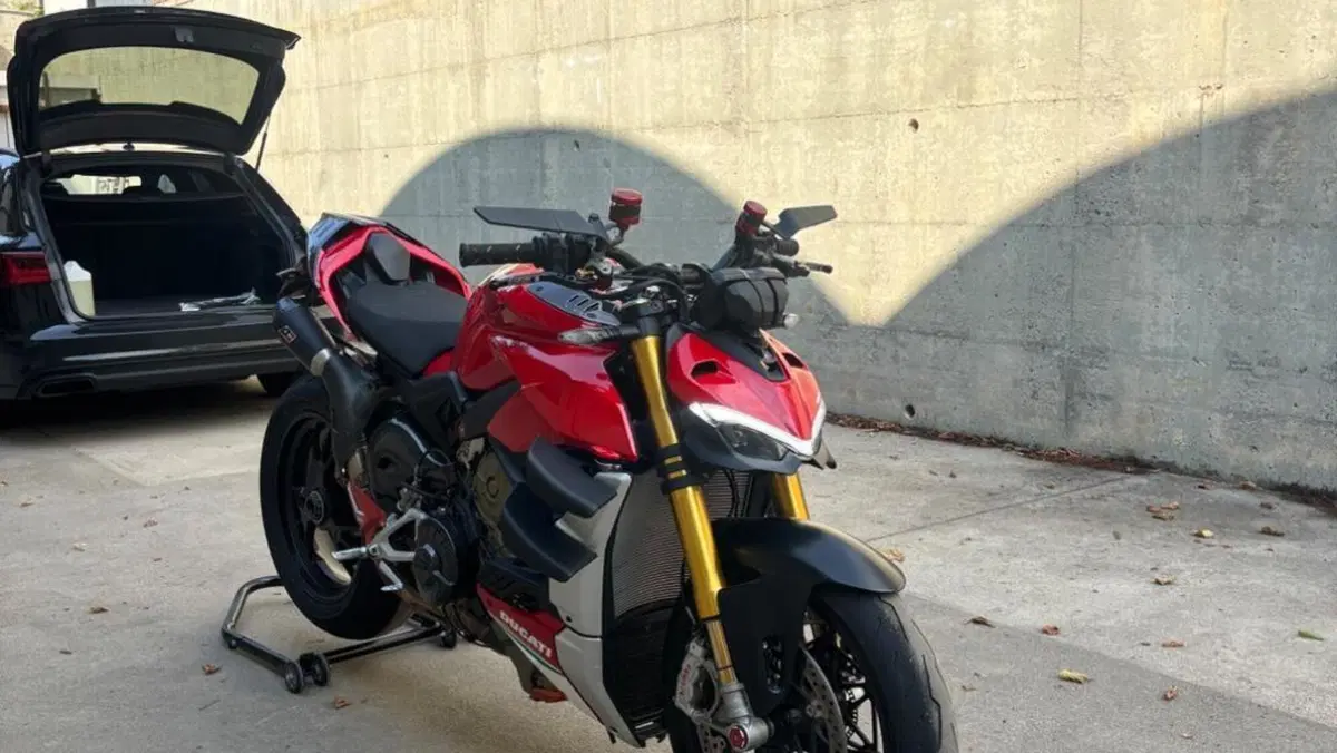 Ducati Streetfighter V4 1100 S (2021 - 22)  (4)