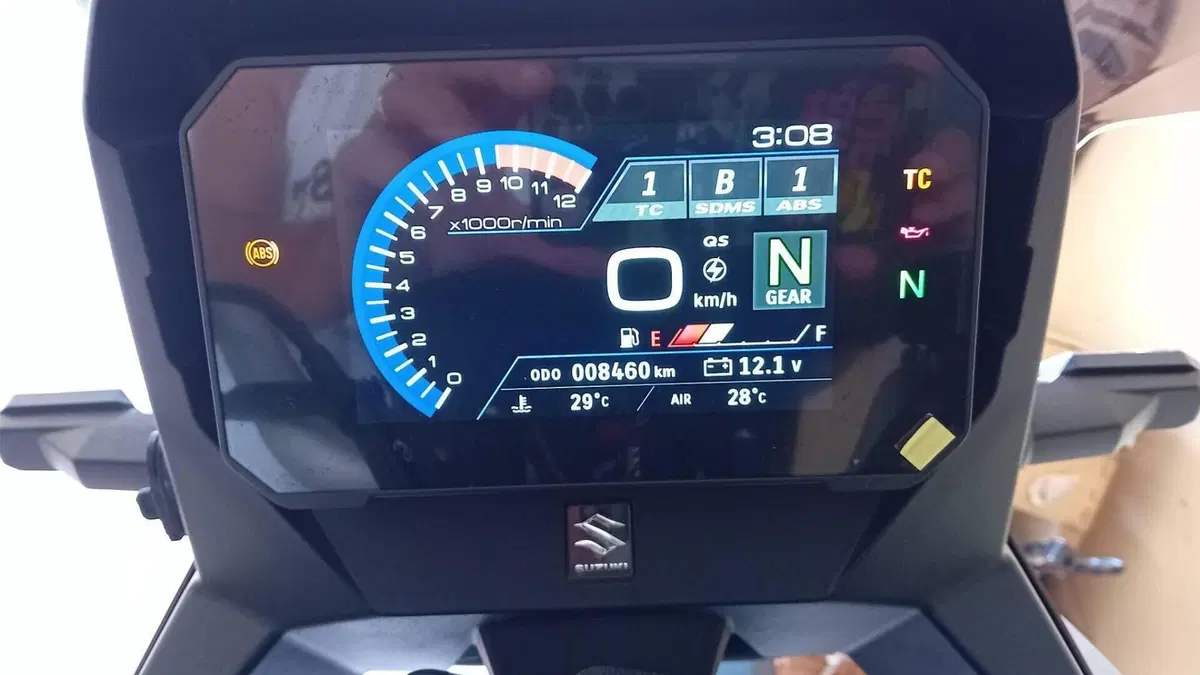Suzuki V-Strom 800SE (2023 - 24)  (4)
