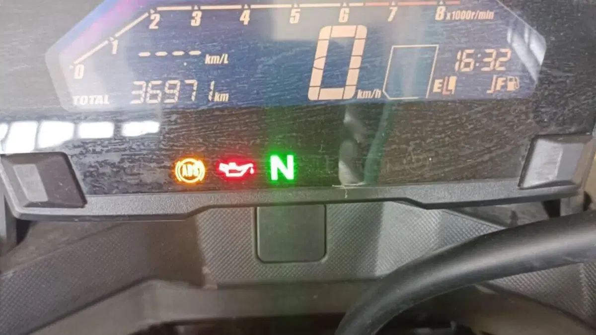 Honda NC 750 X DCT ABS (2016 -17)  (6)