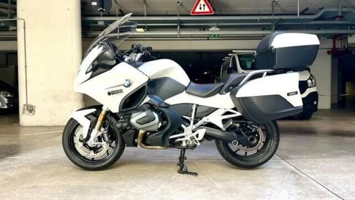 Bmw R 1250 RT (2021 - 25)  (2)