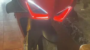 Ducati Panigale V4 S 1100 (2021)  (5)