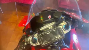 Ducati Panigale V4 S 1100 (2021)  (8)