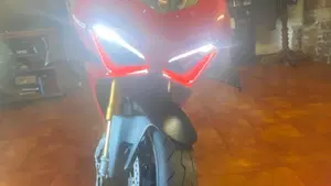 Ducati Panigale V4 S 1100 (2021)  (13)